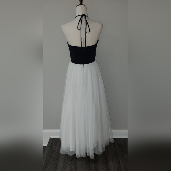 Blondie Nights by Stacy Sklar Navy Blue/ White Tulle Halter Formal Dress Size 7 - Picture 6 of 16